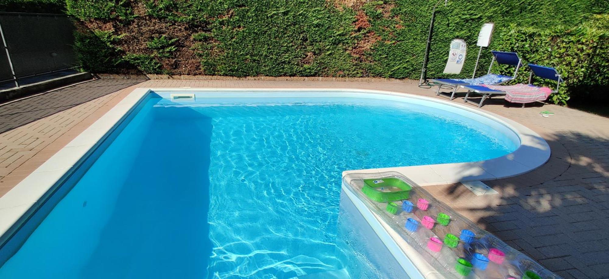 סירמיונה Villa Lago 5 מראה חיצוני תמונה